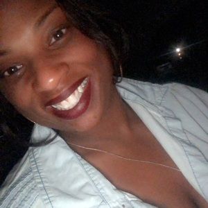 Meet your Posher, Deetra